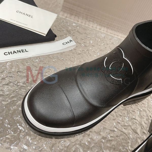 *     CC550351