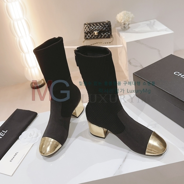 *   CHA6054