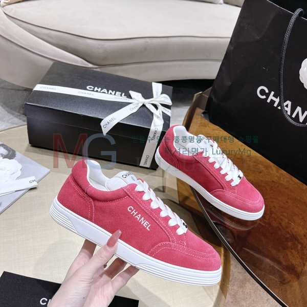 *  ȭ CH68821-3