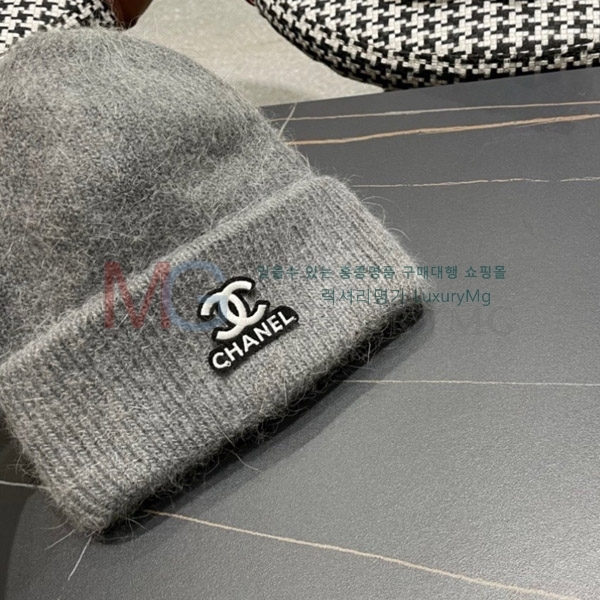 *  CH1620354141-4