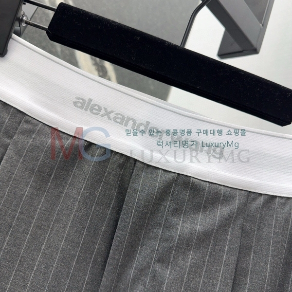  ˷   WA315689-2