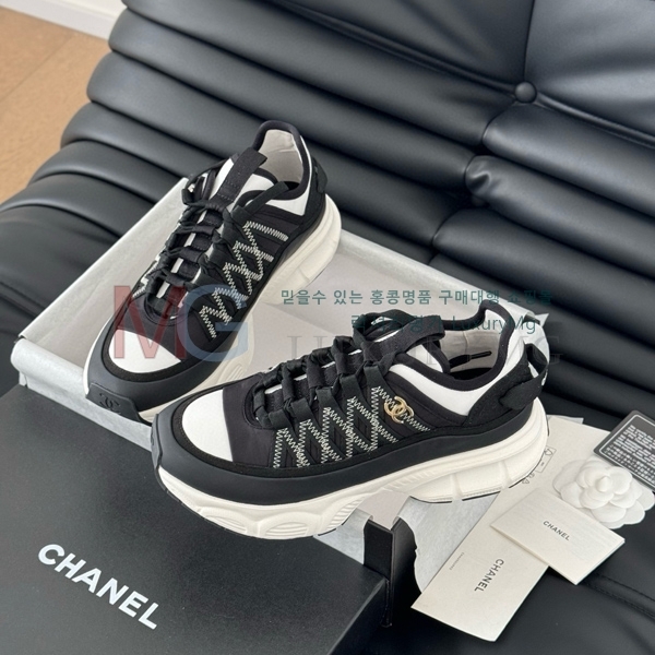 *  25CĿ AB2330811-2