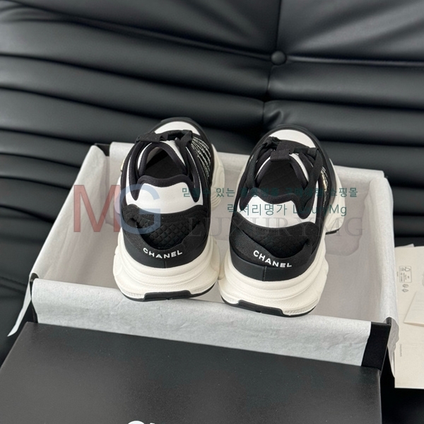 *  25CĿ AB2330811-2