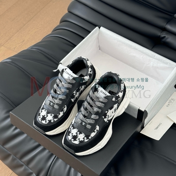 *  25CĿ AB2332056-3