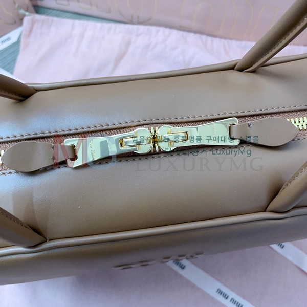 ̿̿ NEW    5BB117-102