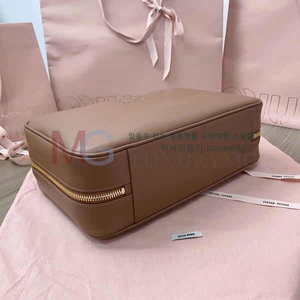̿̿ NEW    5BB117-102