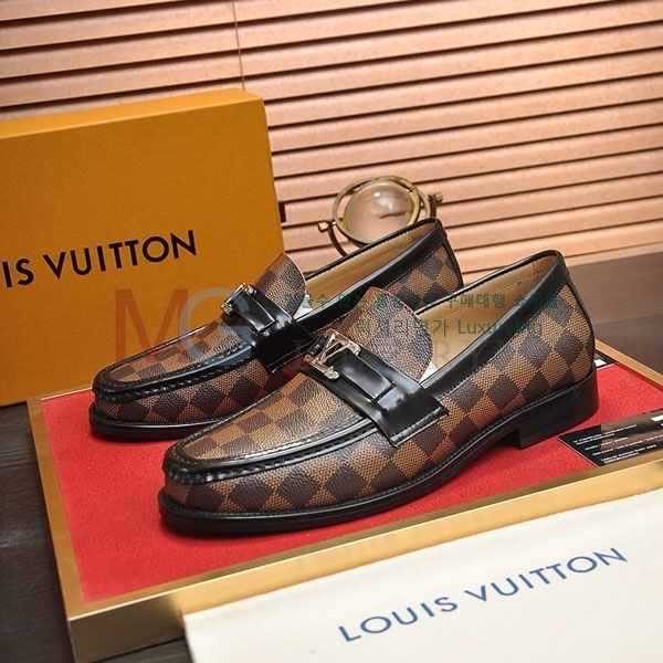 ̺   32LV86038
