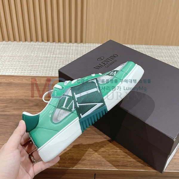  ߷Ƽ ONE STUD VL7N Ŀ  A58806-1