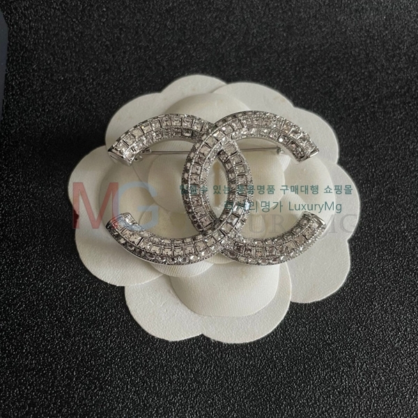 * ġ G1006747