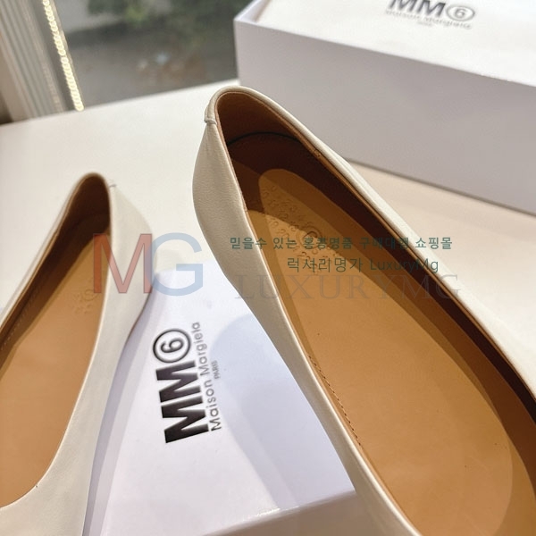   ÷ MM506692-2