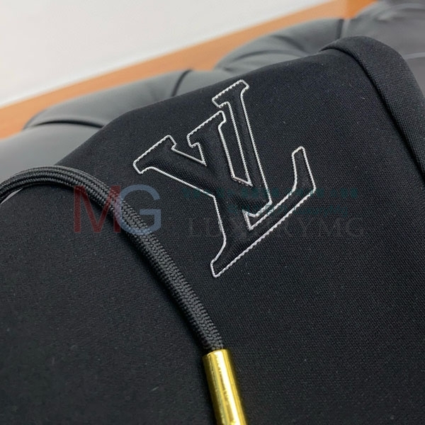 ̺   9LV660332-1