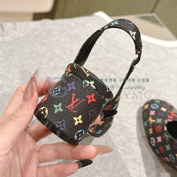̺  LV159123-4