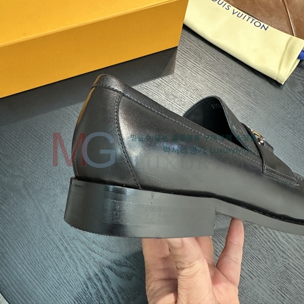 ̺  屸 LV264923-8