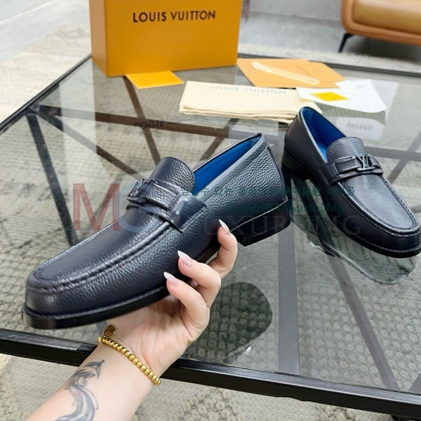 ̺   LV288038