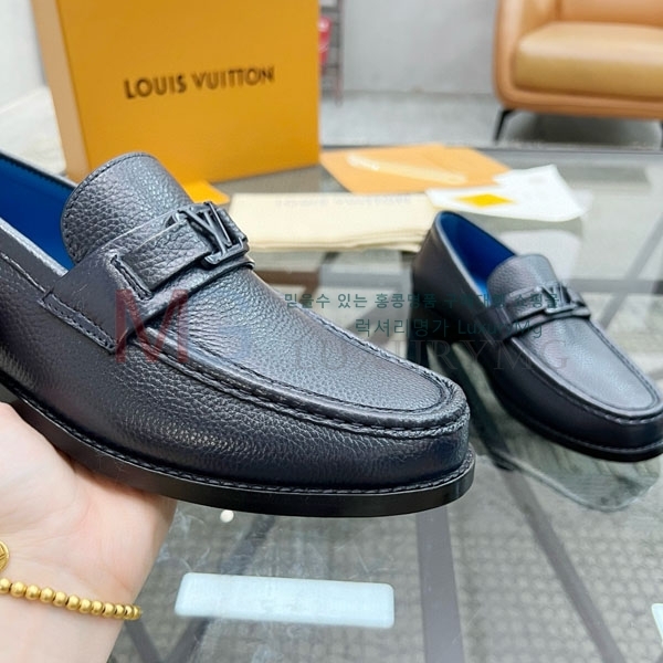 ̺   LV288038