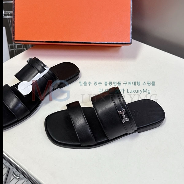 ޽   HE0330511-1
