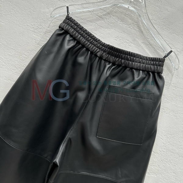  ο  LR55589