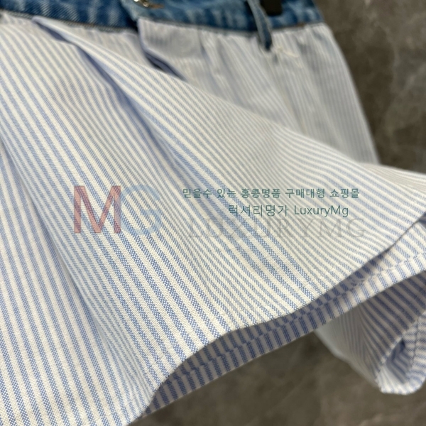  ˷  AQ42521-8
