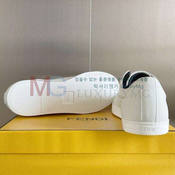   Signature Ŀ F5F387708-1