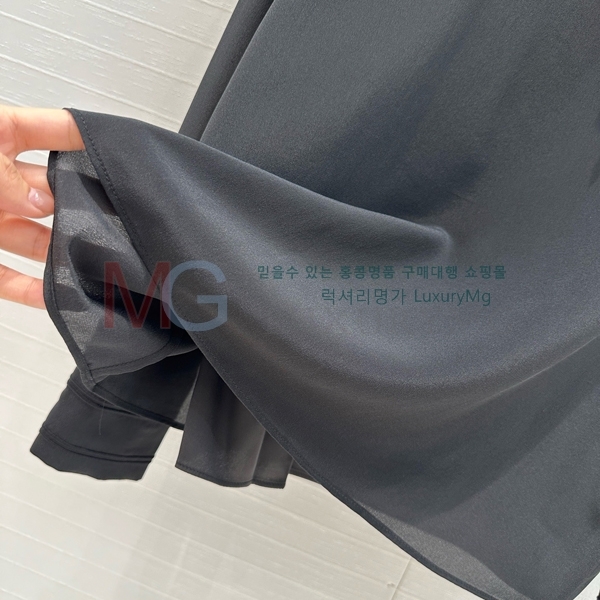    GU696636-2