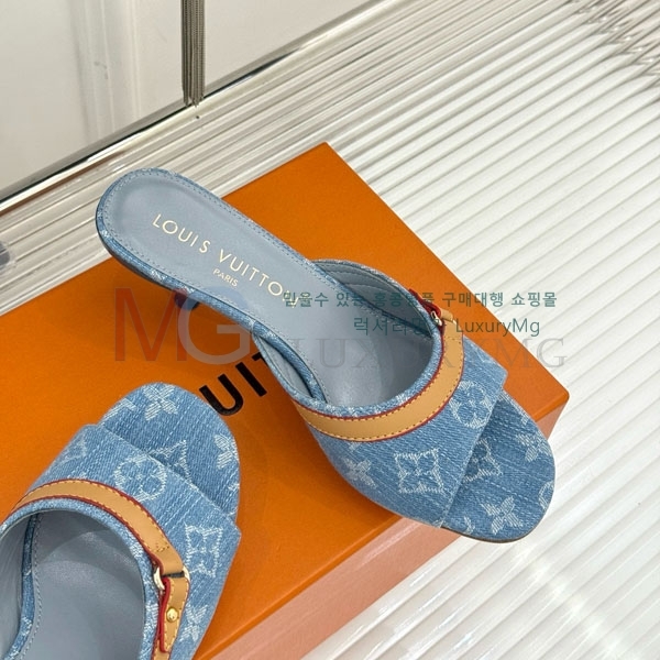 ̺   3LV550810