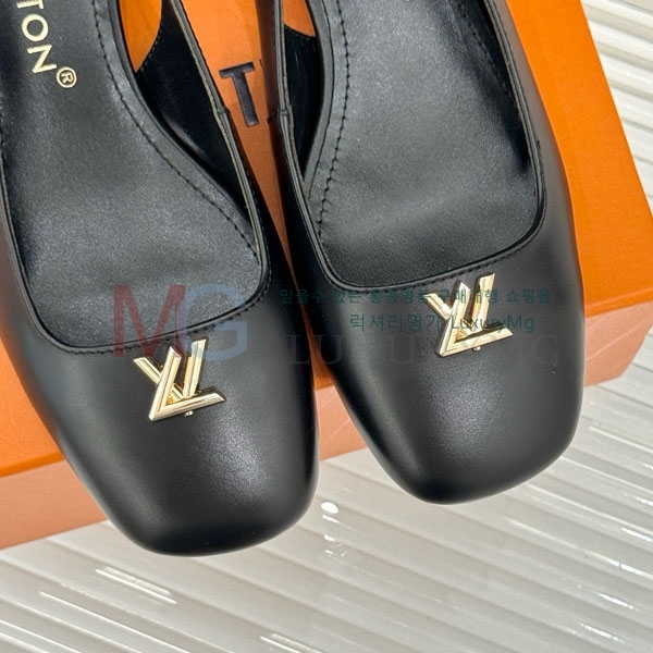 ̺   3LV59903