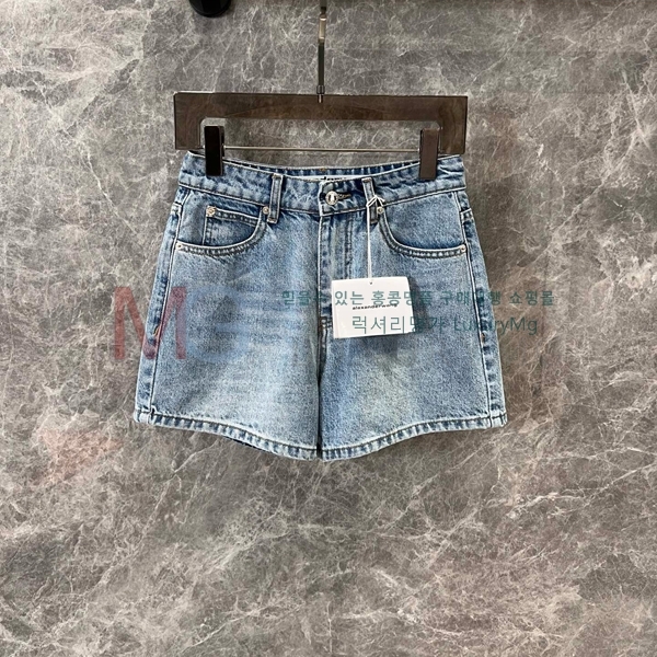  ˷  AQ425636