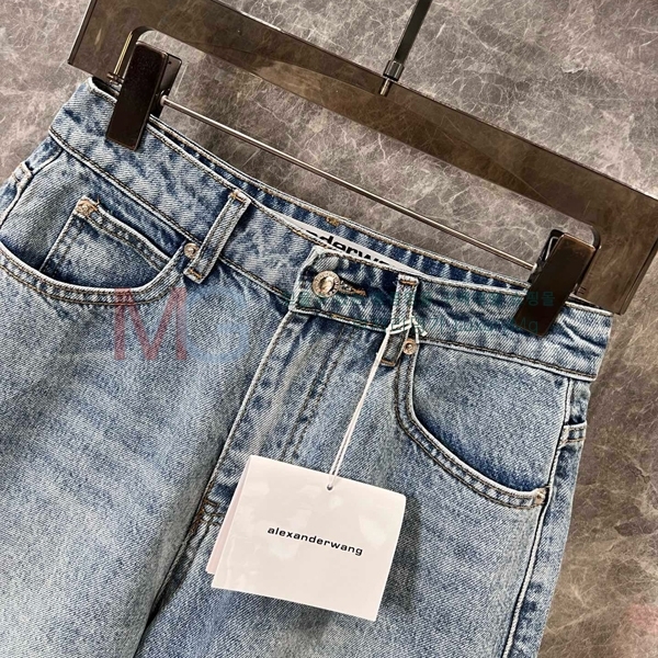  ˷  AQ425636