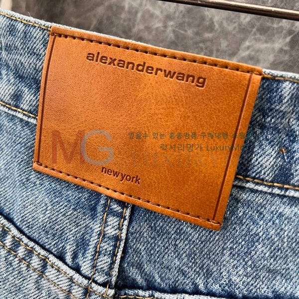  ˷  AQ425636