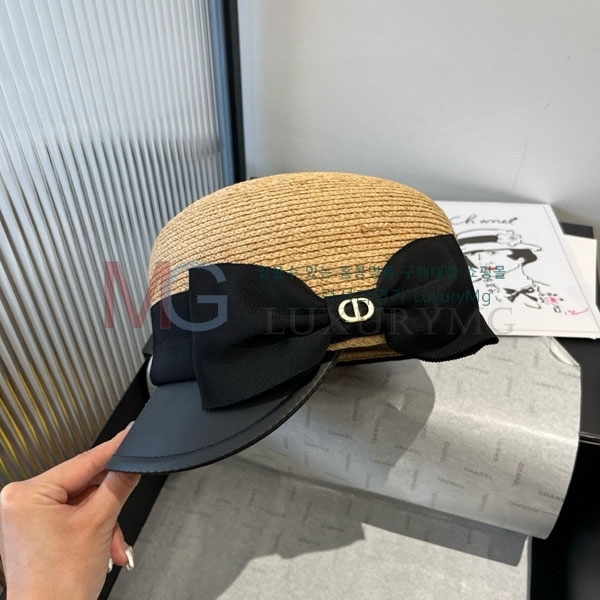  ĸ  7DR57703