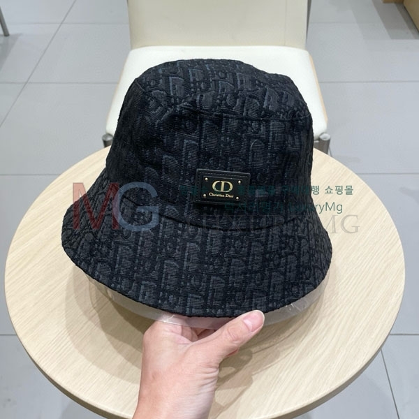  ĸ  DR580410-1