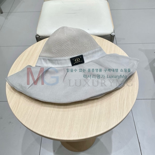  ĸ  DR580220-3