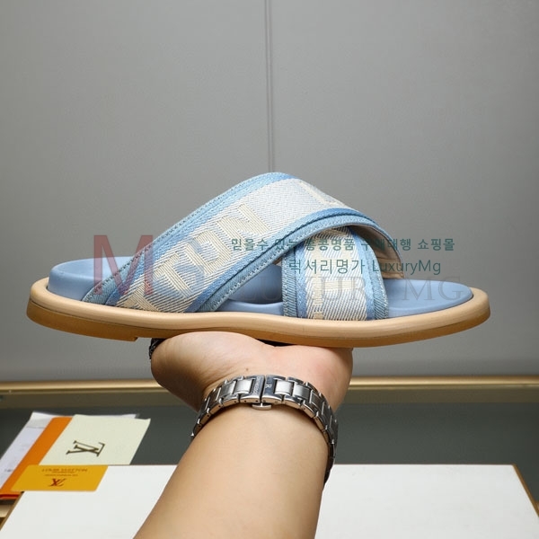 ̺   XB80555-7