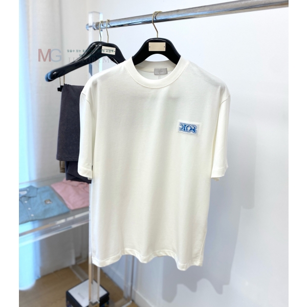   Ƽ DR4236730-1