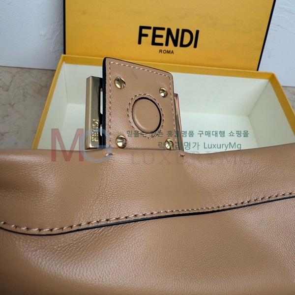    ̵ F8833-3