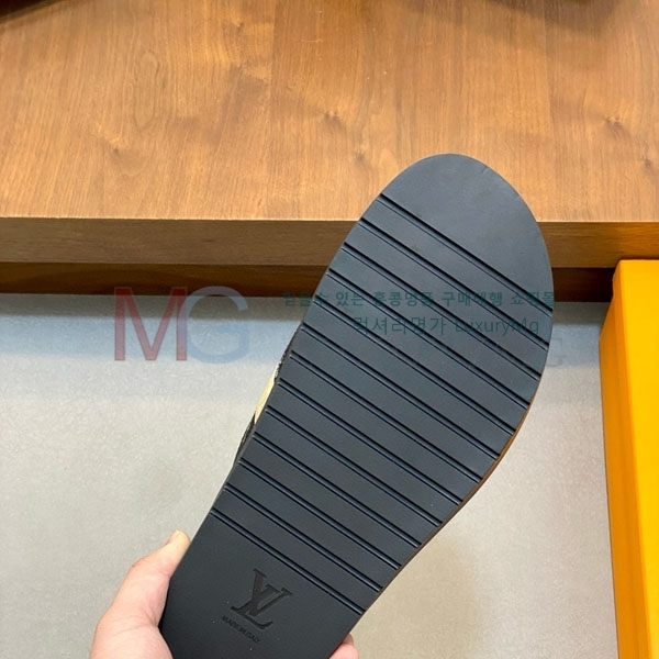 ̺   LT5904411-3