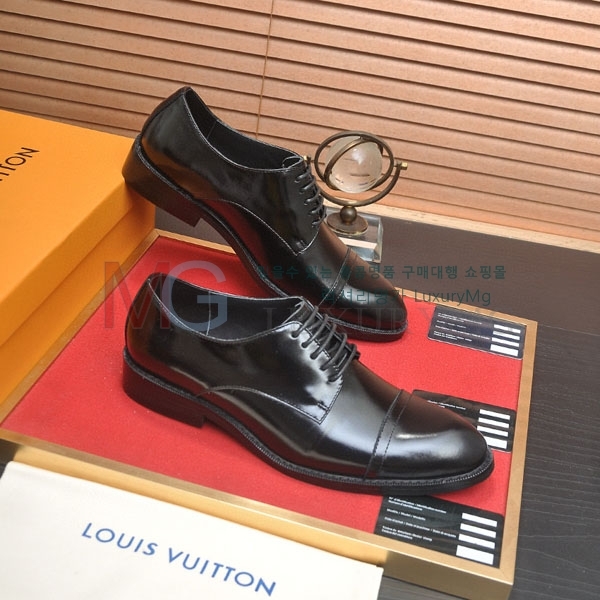 ̺  屸 7LV602704