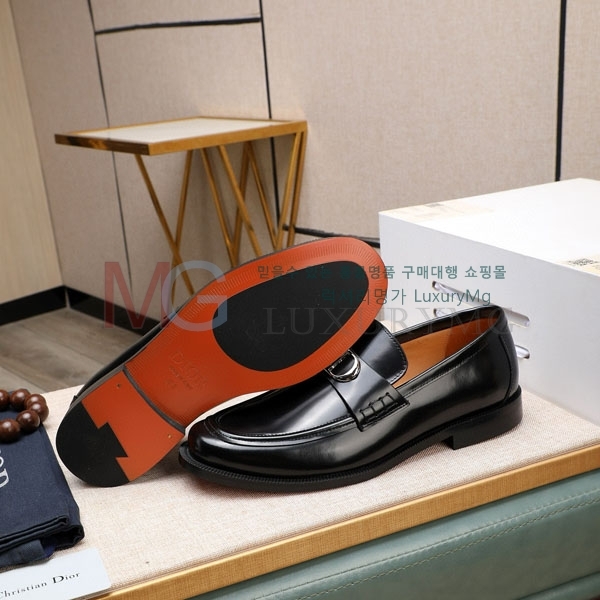   屸 DR066025-8