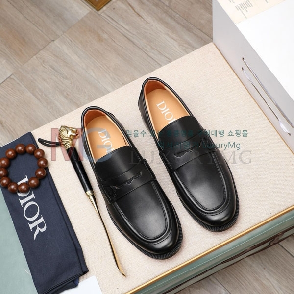   屸 DR066022