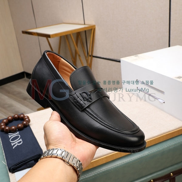   屸 DR066022