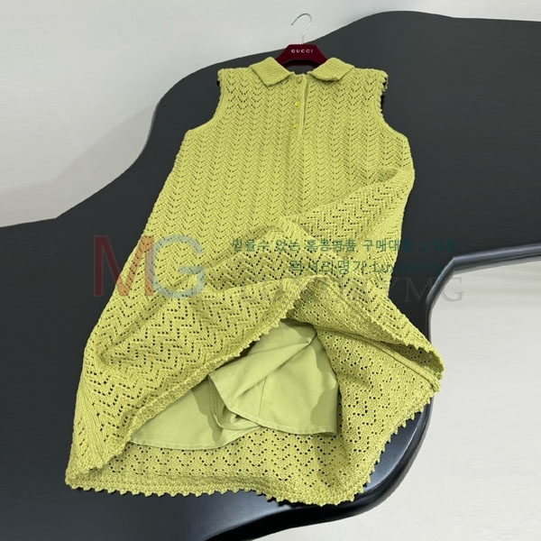   ǽ D25253651