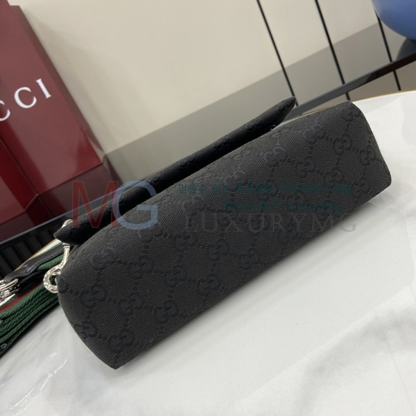    GG ũν ‎821617-1