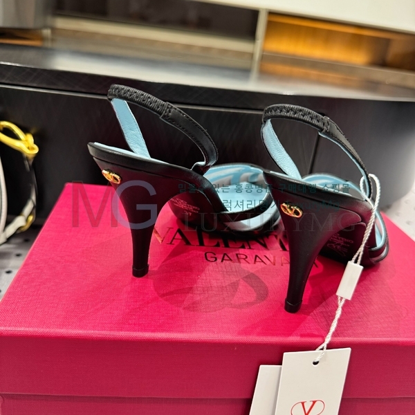  ̵ RV813612-1