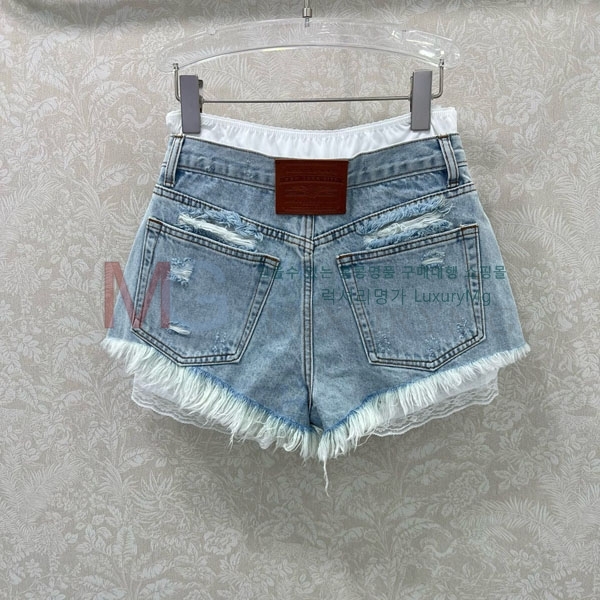  ˷   AX463876-2