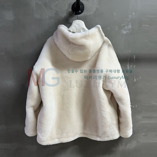   þ   PA121682-1