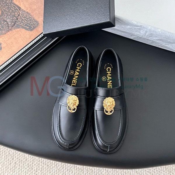  * ĳ־   AK8117780-1