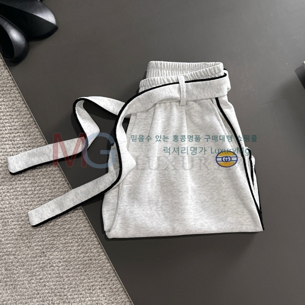   ݹ 489563-1