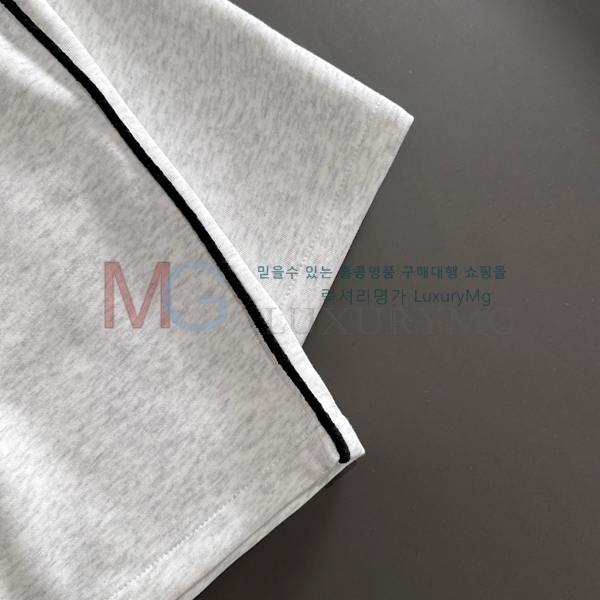   ݹ 489563-1