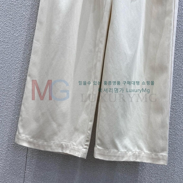  ̿̿  MU25385-1