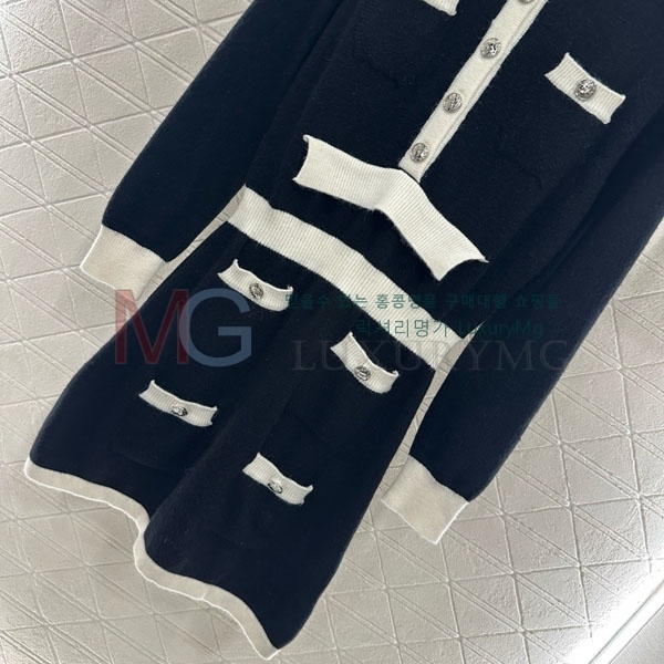  * ǽ CH685677-2